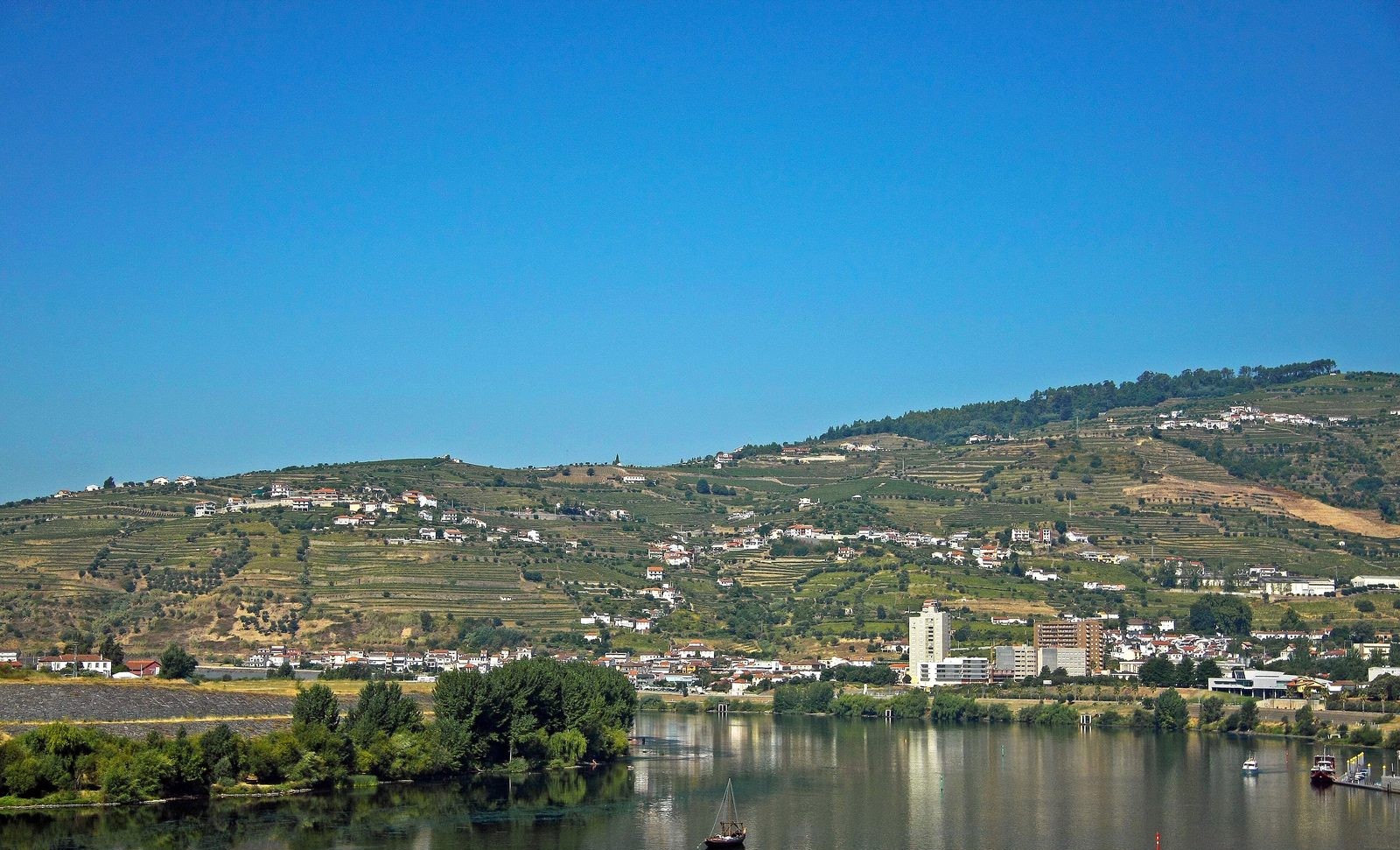 Peso da Régua, Douro riverside